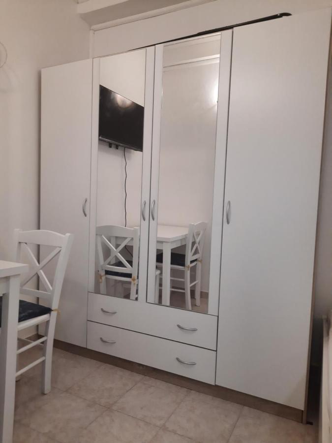 Apartmani Ana-Lora Lopar Εξωτερικό φωτογραφία
