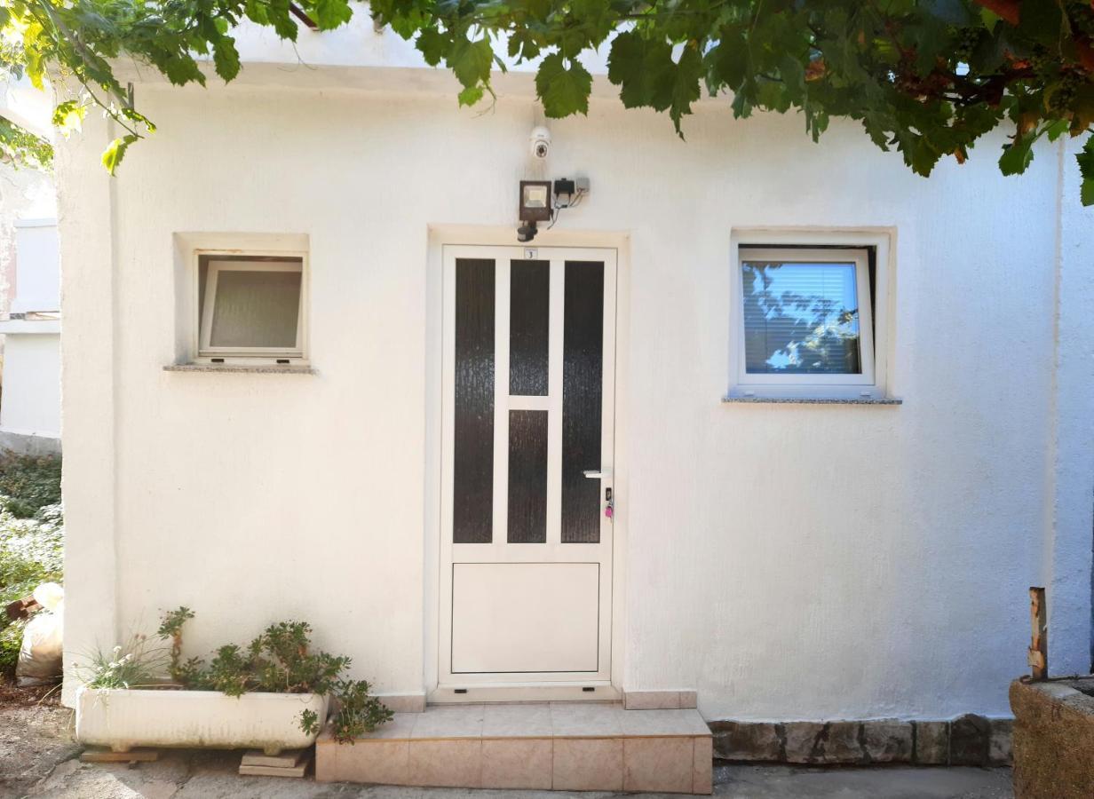 Apartmani Ana-Lora Lopar Εξωτερικό φωτογραφία